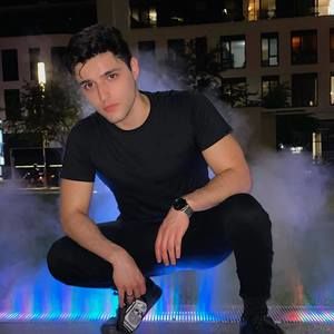 Meet your Posher, David